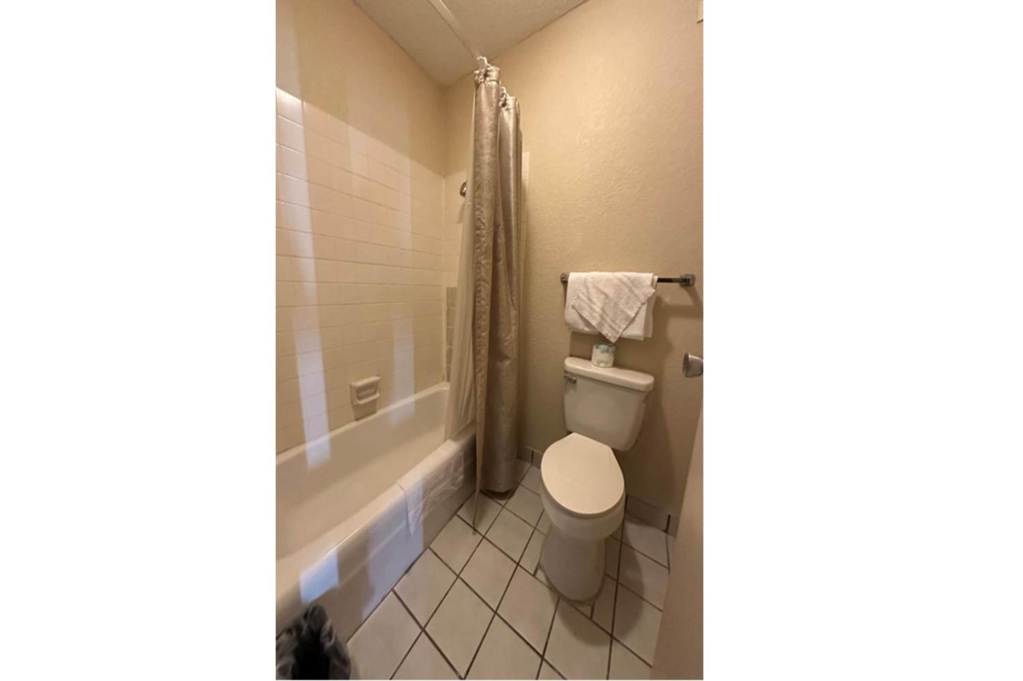 River Valley Inn And Suites By Belvilla Fort Smith Bagian luar foto