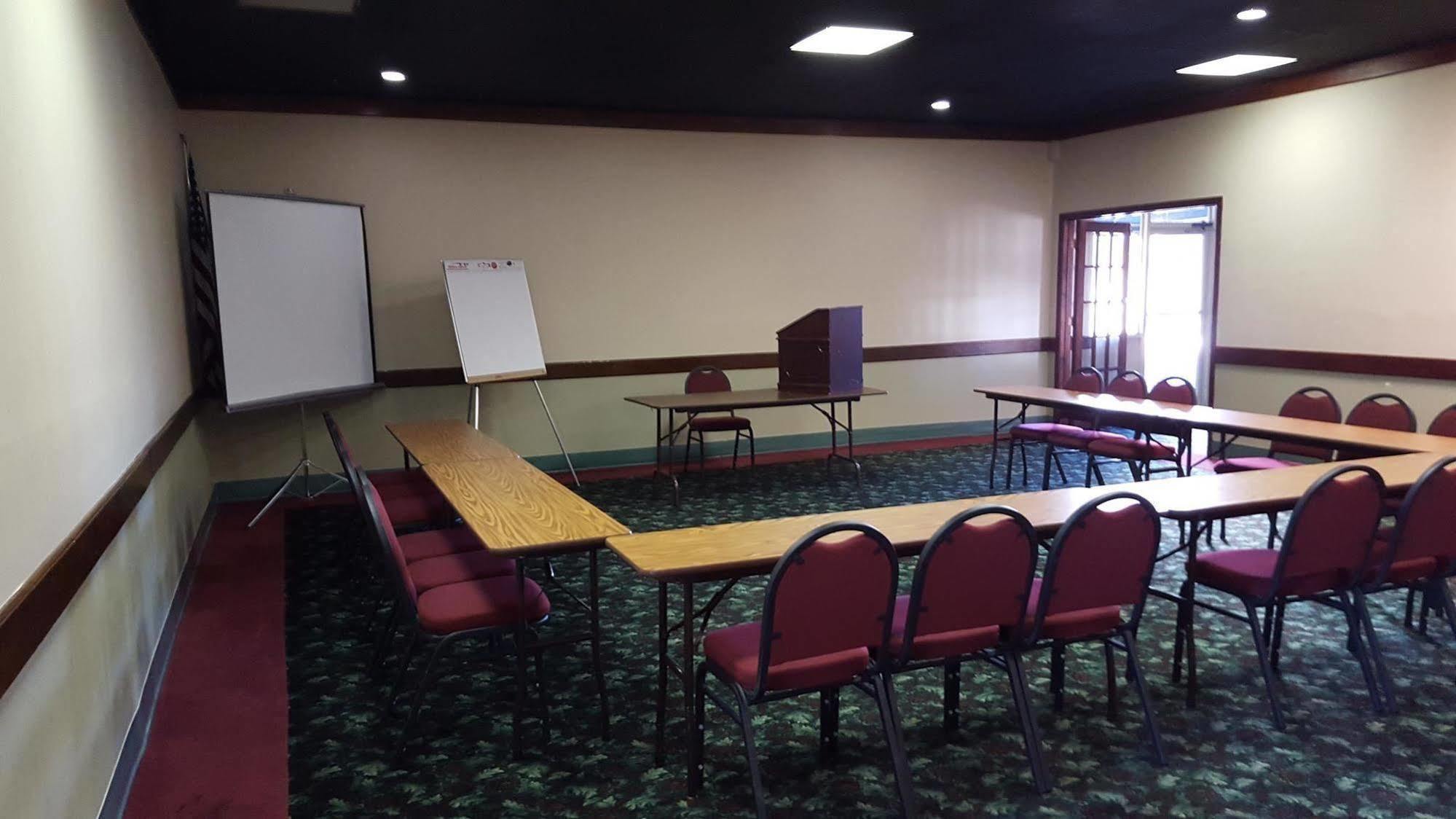 River Valley Inn And Suites By Belvilla Fort Smith Bagian luar foto